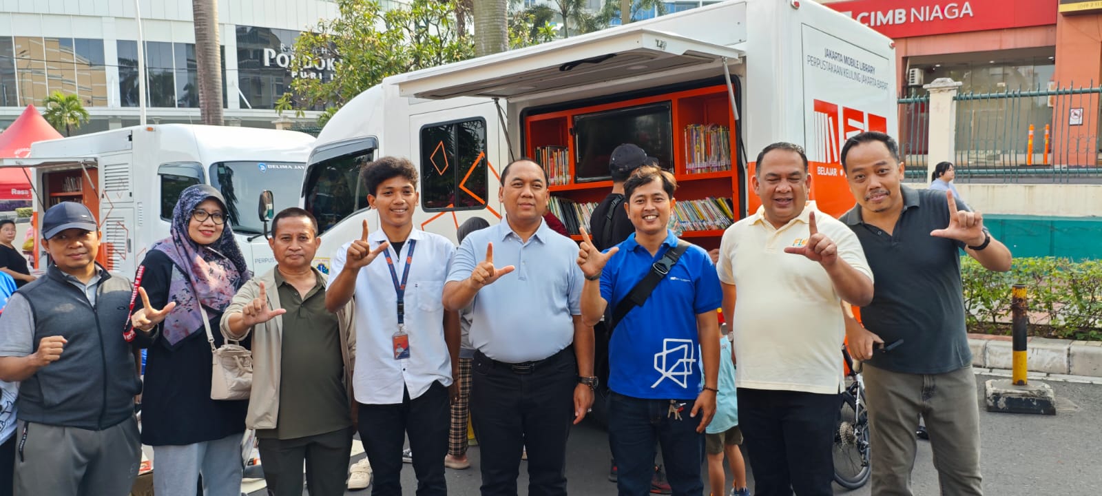 Layanan Mobil Perpustakaan Keliling Hadir Di Hari Bebas Kendaraan Bermotor (HBKB)